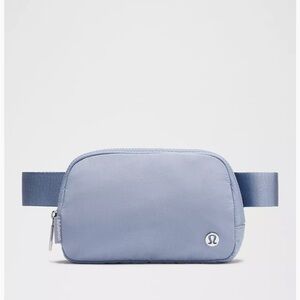 lululemon belt bag bright blue 💌